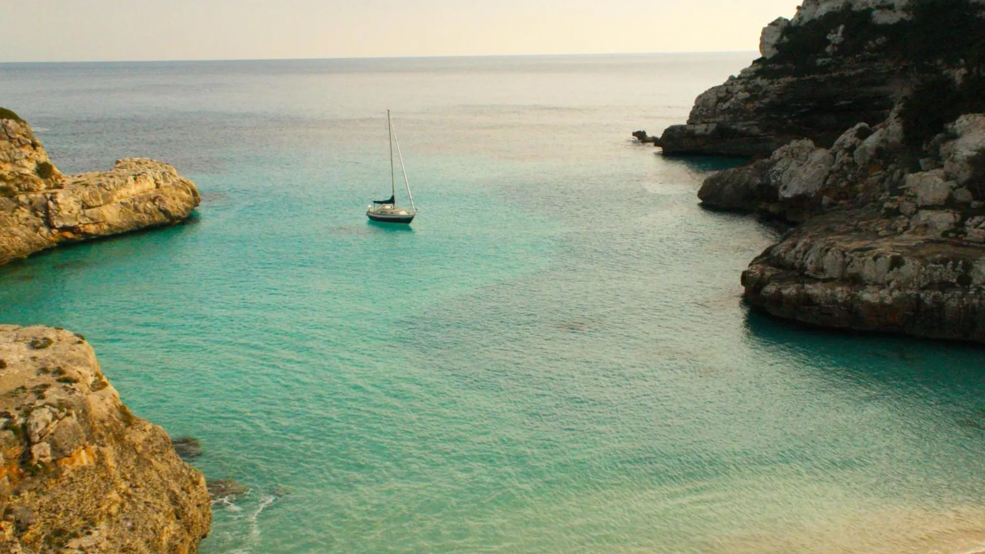 **  Hotel Rocamar Cala Figuera  Spain