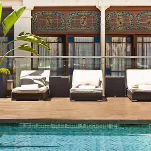 https://grupotel-gran-via-678.topbarcelonahotels.com